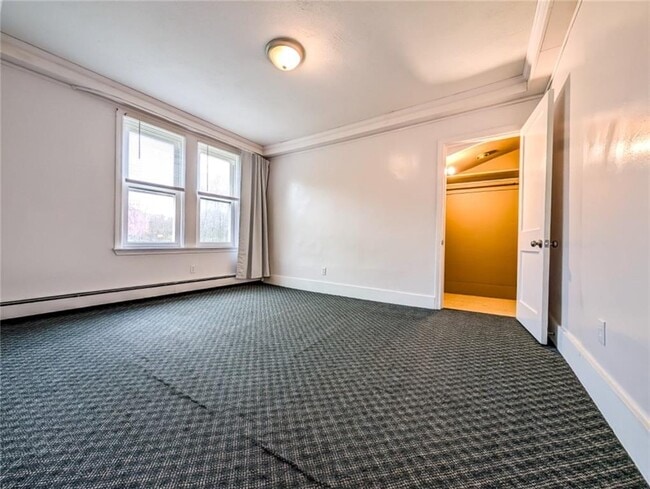 Building Photo - 1425 Manville Rd