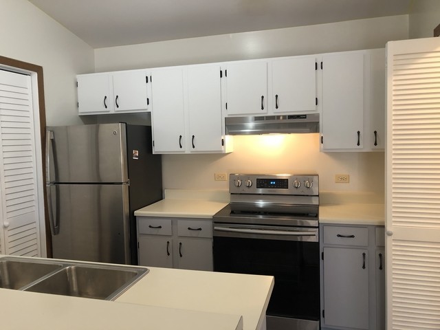 Building Photo - 1380 Cunat Court,