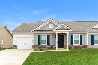 Building Photo - 462 Conifer St