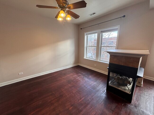 Building Photo - 1342 W Estes Ave