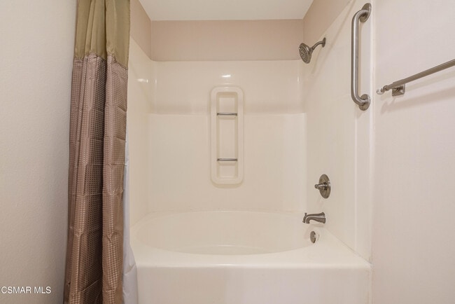 Building Photo - 460 Arbor Ln Ct