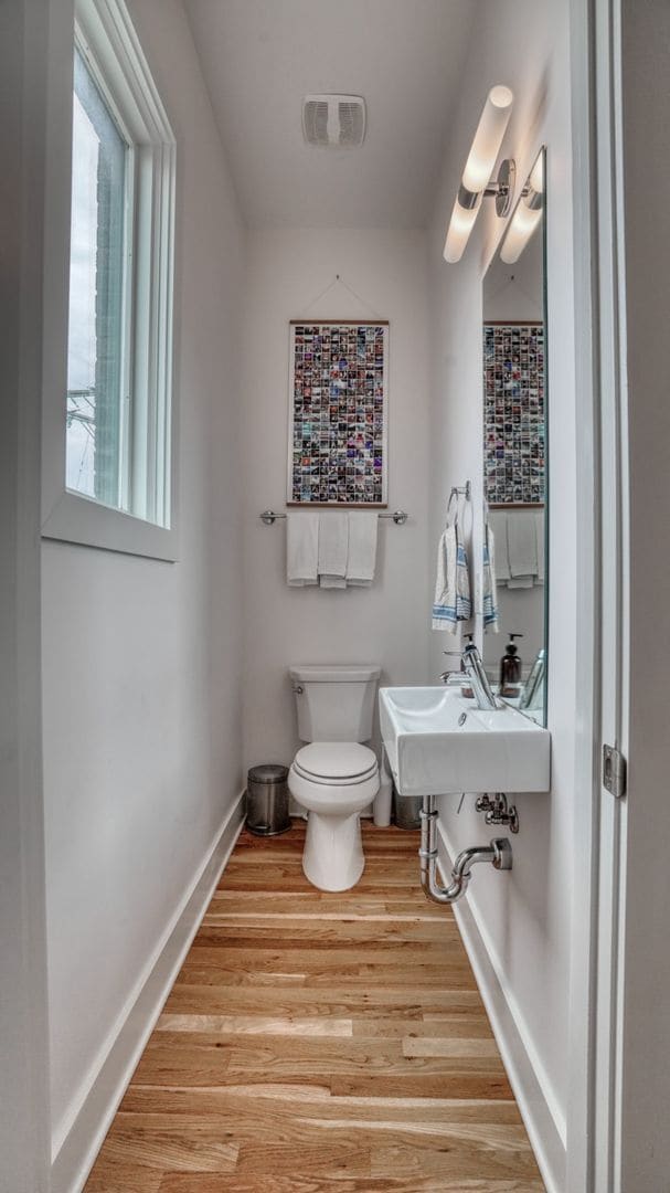 Building Photo - 3 Bedroom Townhome in 5 Points with Private Garage and Rooftop Deck