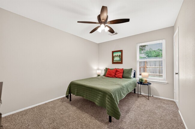 Building Photo - 5814 N Magazine Cir