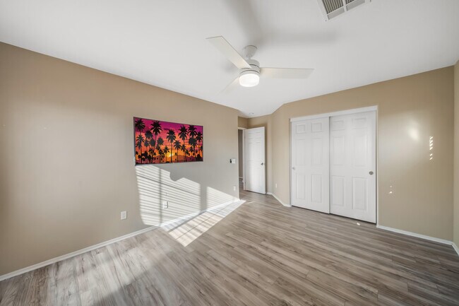 Building Photo - 79910 Camden Dr