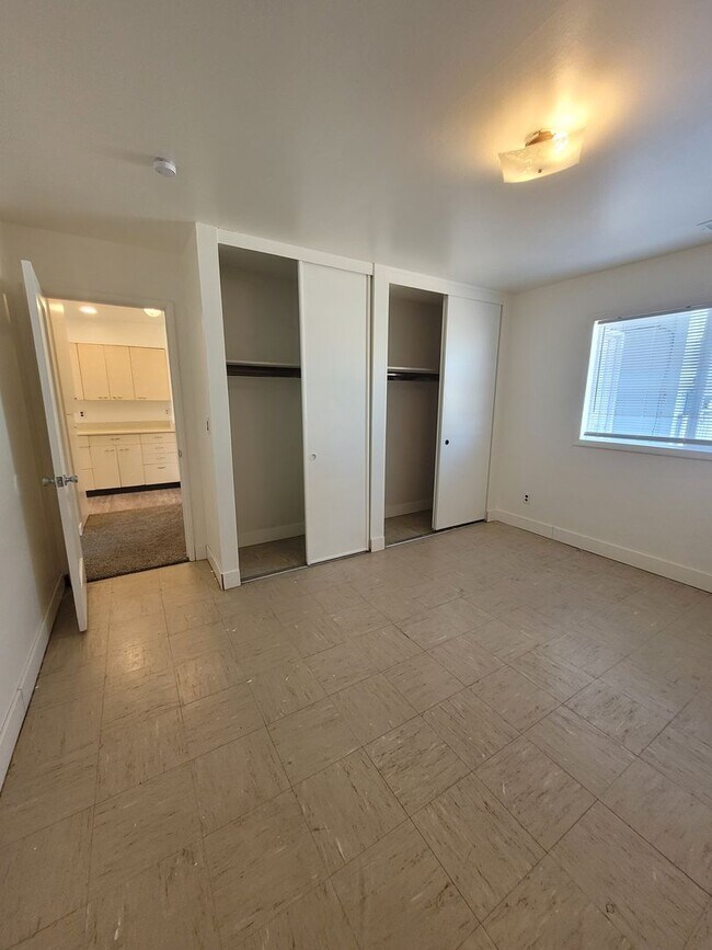 Building Photo - 821 Cannon Ln