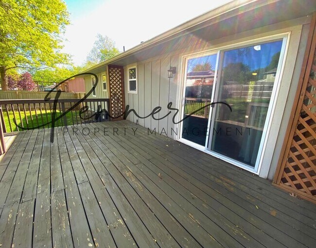 Building Photo - 2309 SW Keystone Dr