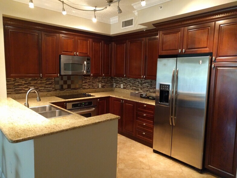 Building Photo - 3210 Renaissance Way