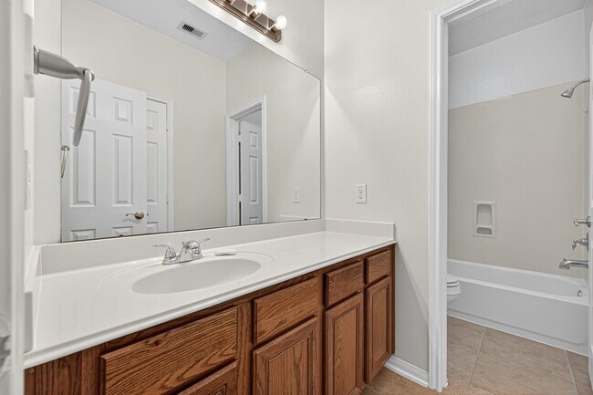 Building Photo - 13430 Barons Lake Ln