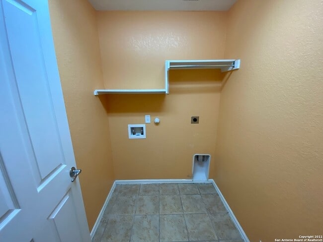 Building Photo - 3708 Greenridge