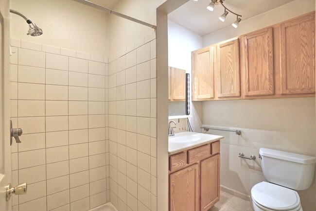 Building Photo - Jefferson Street Apartments