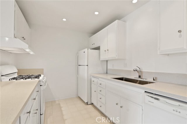 Building Photo - 6600 Warner Ave