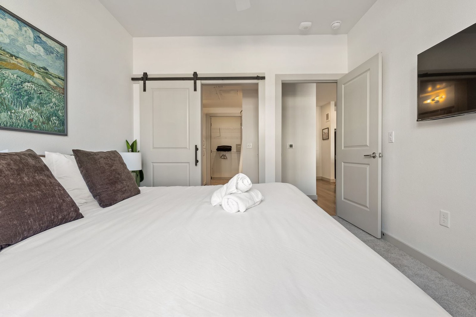 Building Photo - 1301 Leah Ave