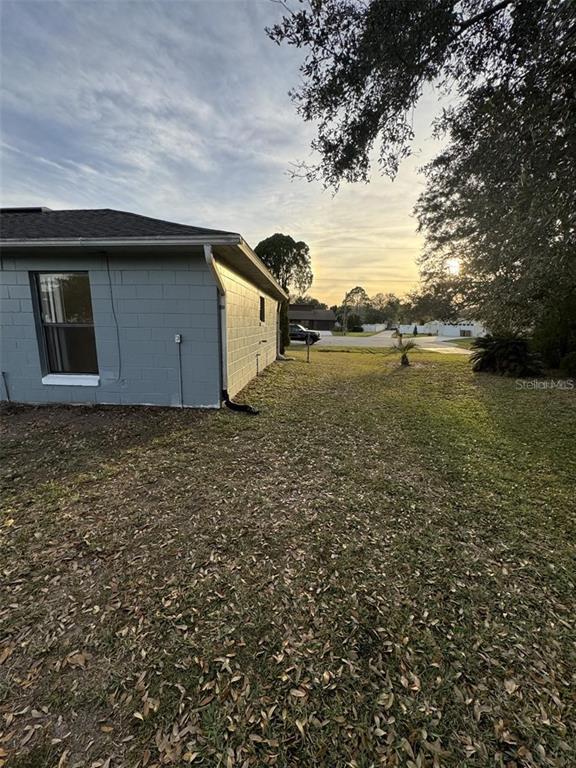 Building Photo - 913 San Rafael Way