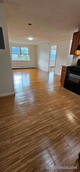 Building Photo - 18 Belmont St