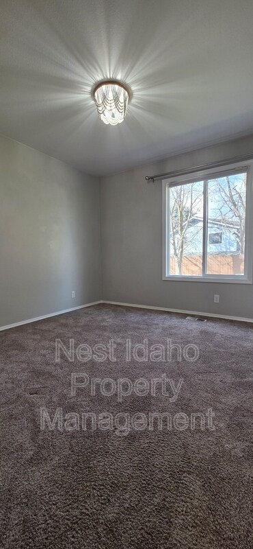 Building Photo - 1123 N Watson Way