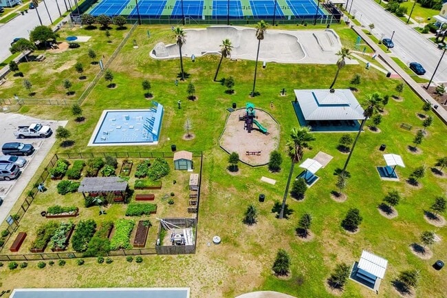 Building Photo - 2127 28th St