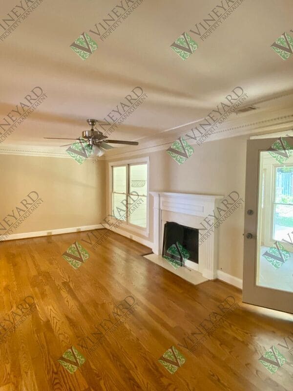 Building Photo - 200 Towergate Pl