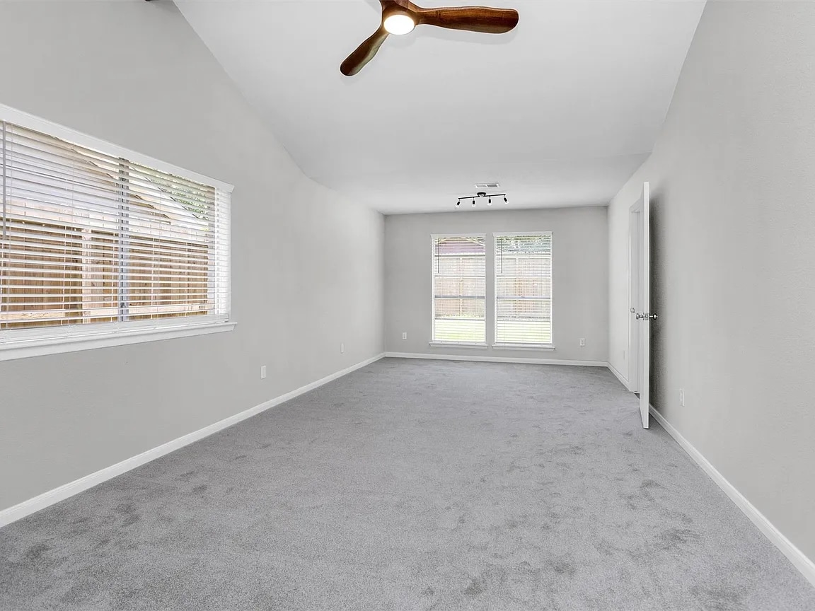 Building Photo - 17903 Red Wolf Dr