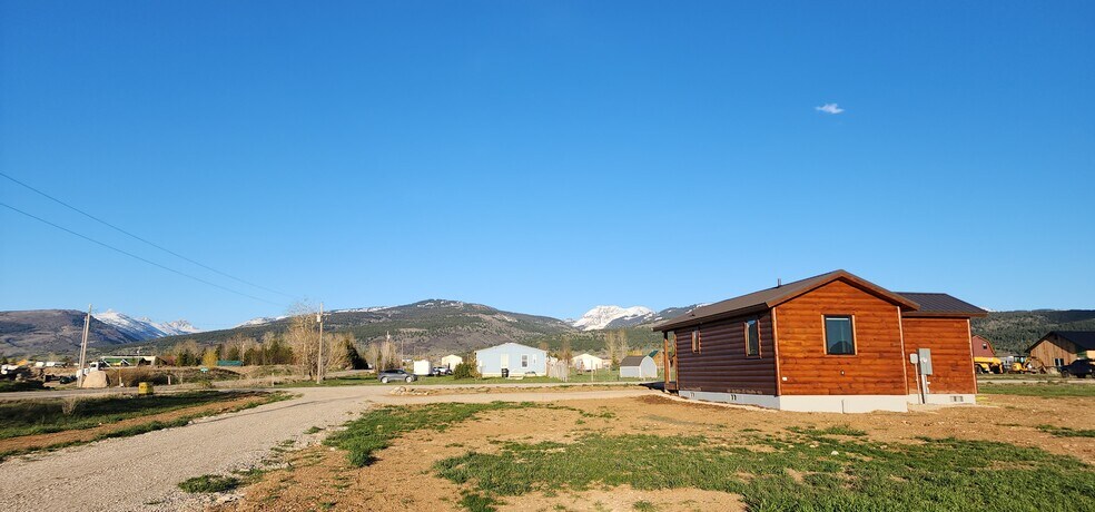 Building Photo - 5022 S 400 W