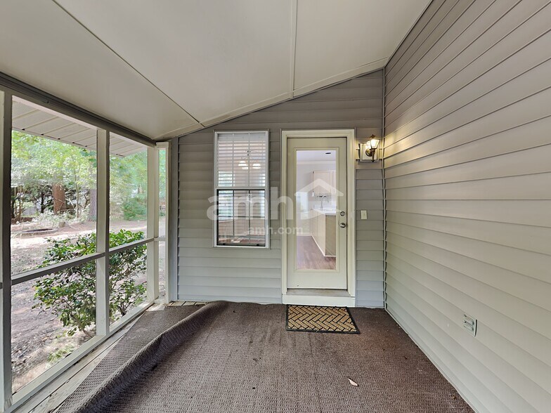 Building Photo - 103 Fair Isle Ct