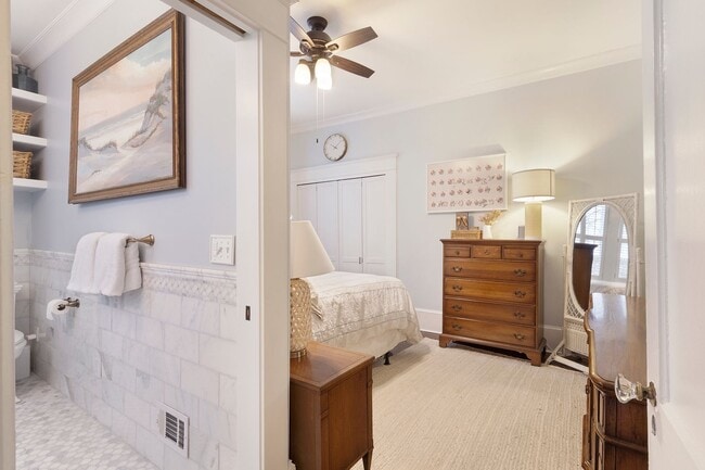 Building Photo - Timeless 3/2 in the Heart of Midtown by Piedmont Park!