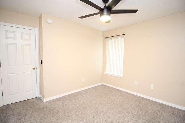 Building Photo - Spacious Oak Meadows Home in Milton with Multiple Living Areas, Fenced Yard & 1/2 Off First Month...