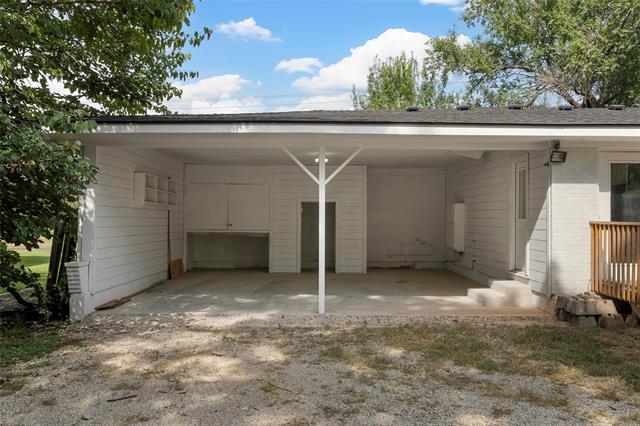 Building Photo - 2416 Lake Air Dr