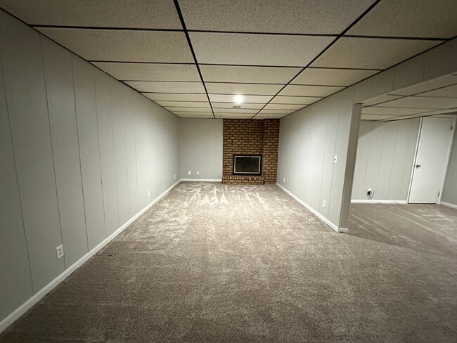 Building Photo - Single Family Home in Alto!