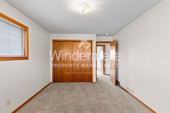 Building Photo - 2115 W Kiernan Ave