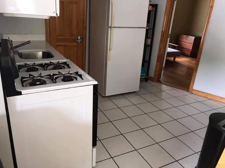 Building Photo - 252 Cypress St