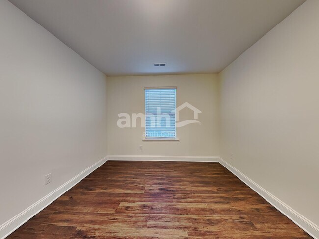 Building Photo - 11017 Hazel Gdns Dr