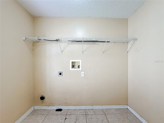 Building Photo - 9551 Bennington Chase Dr