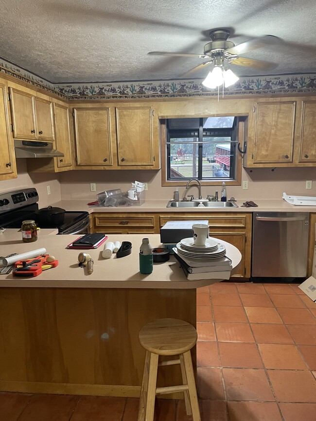 Building Photo - 4575 Circle C Ranch Rd
