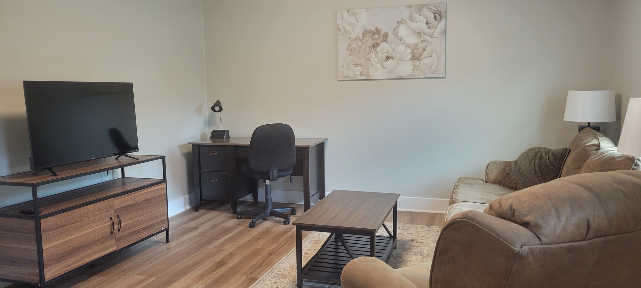 Building Photo - 405 Blyth Rd