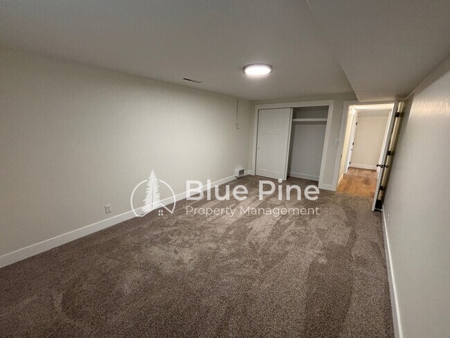 Building Photo - 351 Yale Ave
