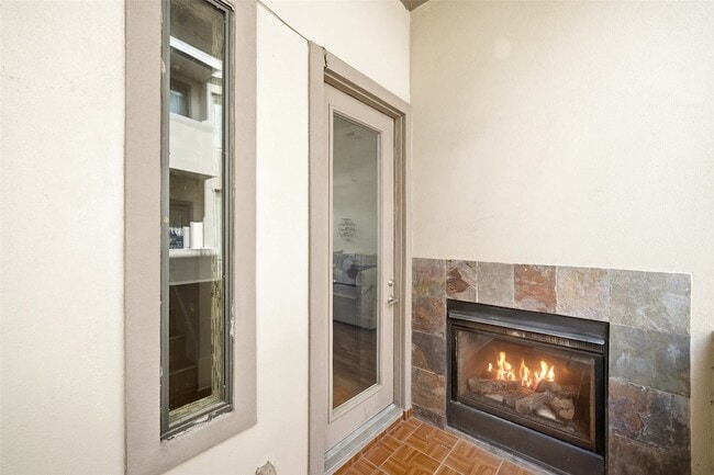 Building Photo - 1415 Bonnie Brae St