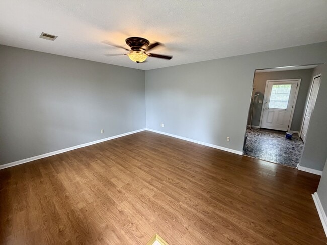 Building Photo - 115 Carey Ct