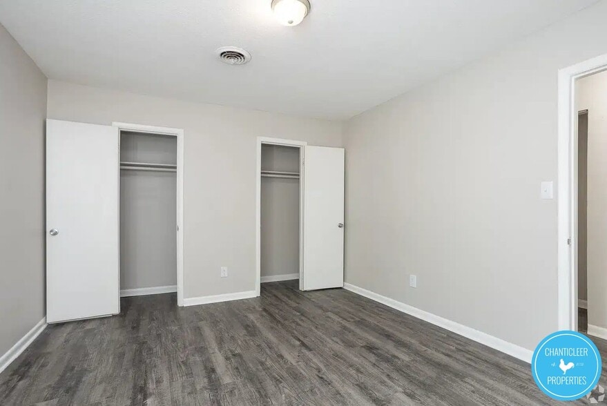 Building Photo - 122 Rectory St