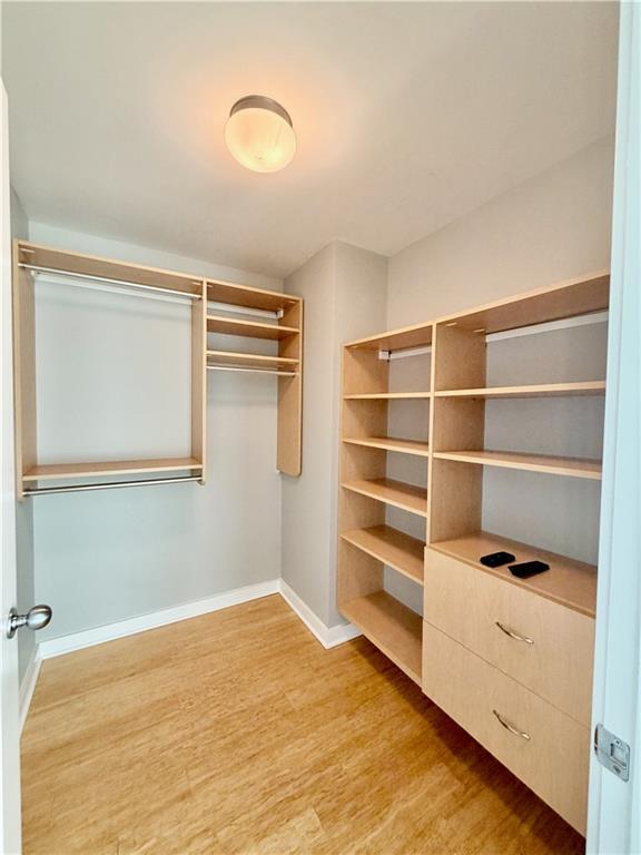 Building Photo - 3338 Peachtree Rd NE