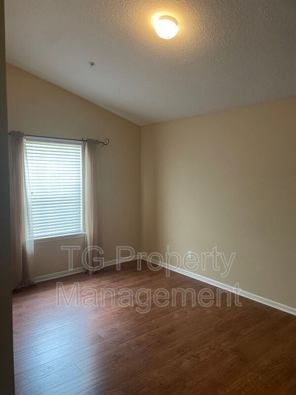 Building Photo - 575 Oakleaf Plantation Pky
