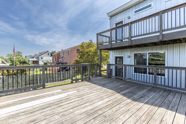 Building Photo - Available NOW  - Updated South Side Slopes Gem | Private Decks + Off-Street Parking
