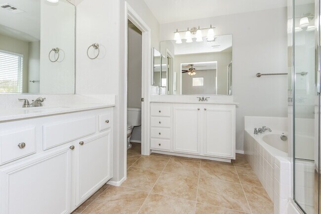 Building Photo - 4028 Oliver Sagebrush Dr