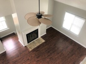 Building Photo - 1049 Stones Throw Dr NW