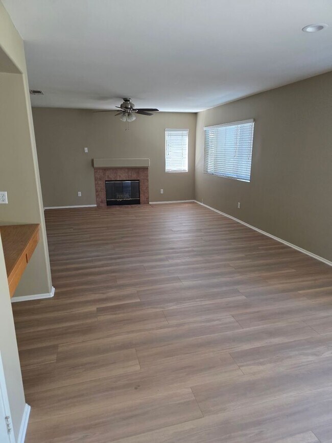 Building Photo - South Temecula - 4 Bedroom Home in Paloma ...