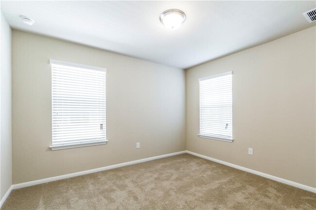 Building Photo - 6521 Ranchito Dr