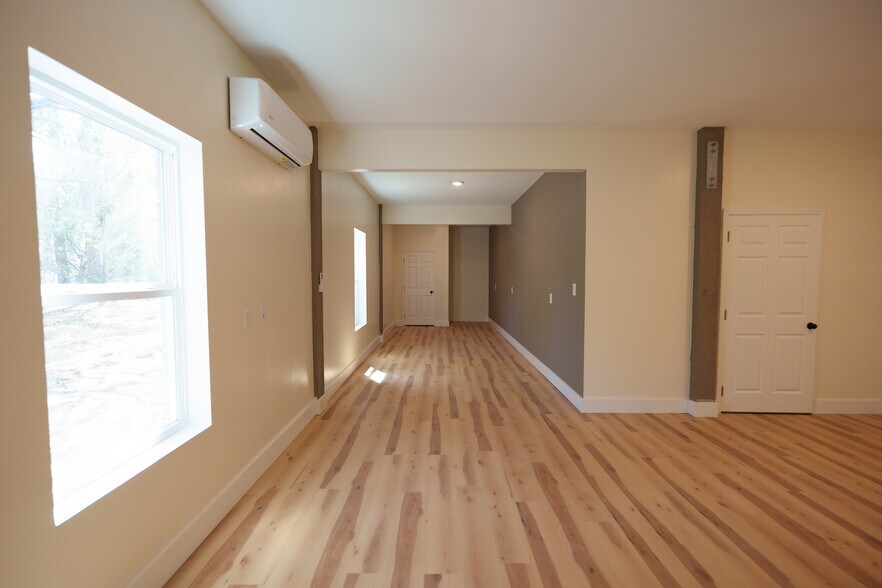 Building Photo - 60 Madison Dr