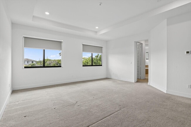 Building Photo - 10990 Oceano Wy