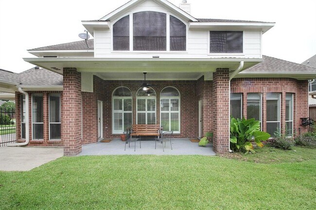 Building Photo - 18811 Cypress Chateau Dr