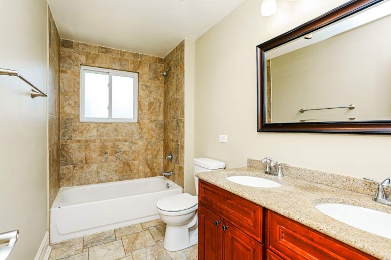 Building Photo - 35 Pamela Dr