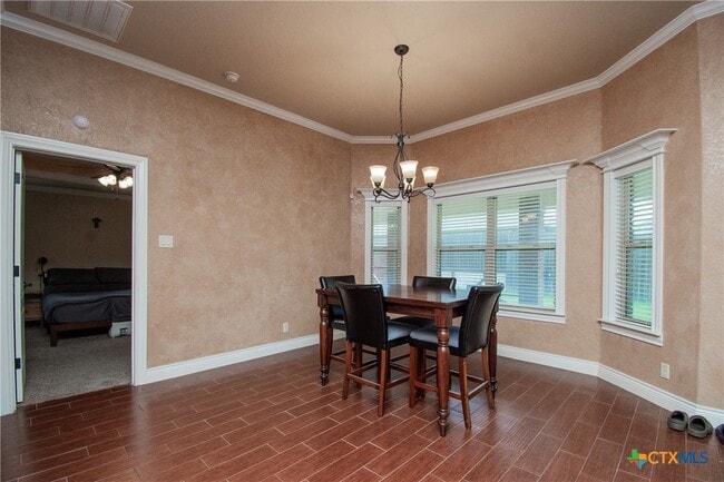 Building Photo - 2513 Jackson Dr